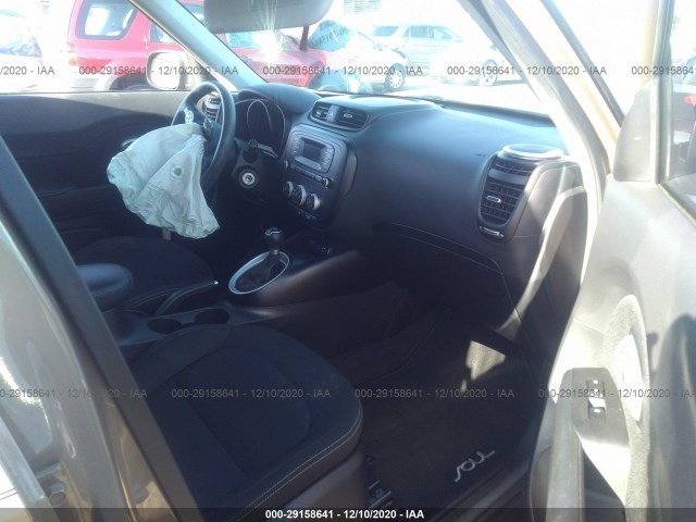 KNDJN2A29G7268614  kia soul 2016 IMG 4