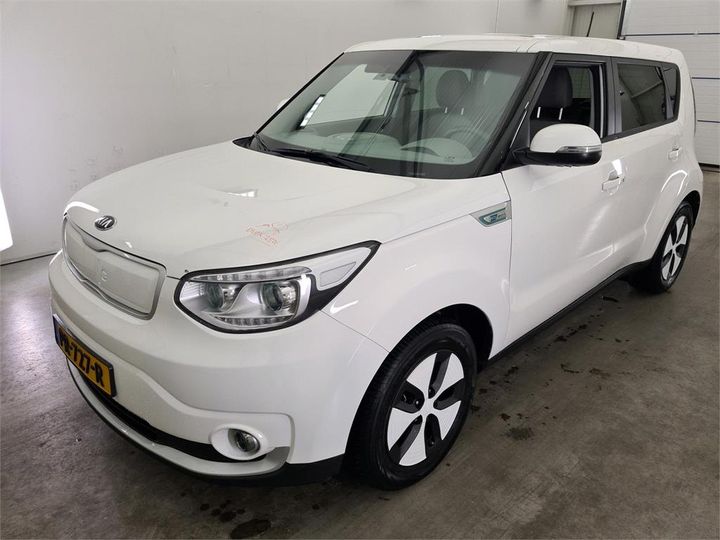 KNAJX81EFH7021698  kia soul 2017 IMG 0