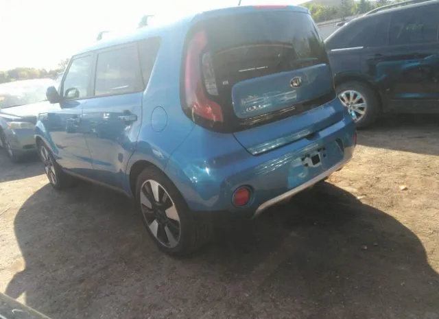 KNDJP3A52J7572319  kia soul 2018 IMG 2