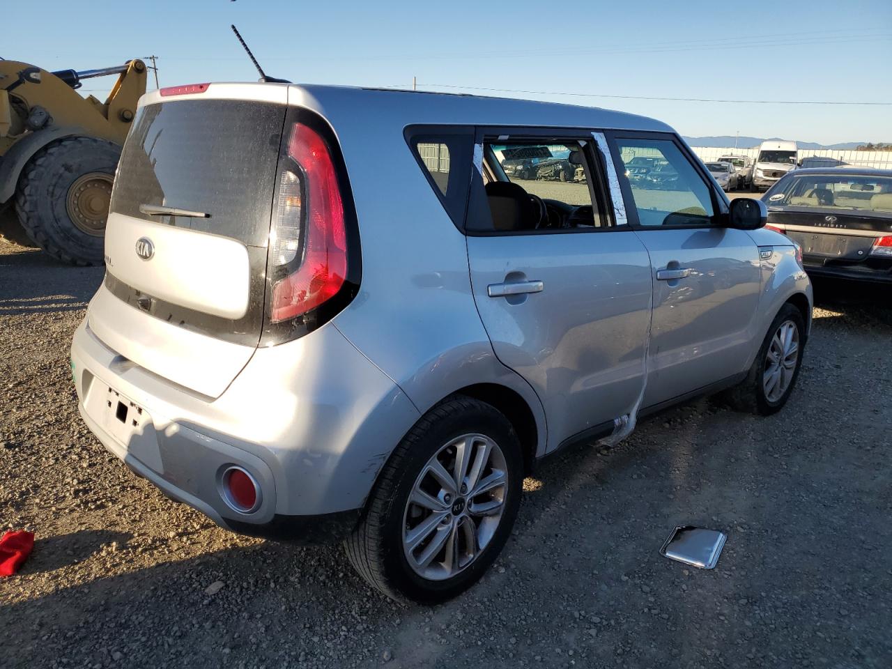 KNDJP3A57K7681327  kia soul 2019 IMG 2