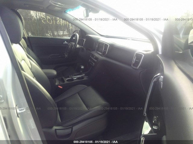 KNDPNCAC7J7477995  kia sportage 2018 IMG 4