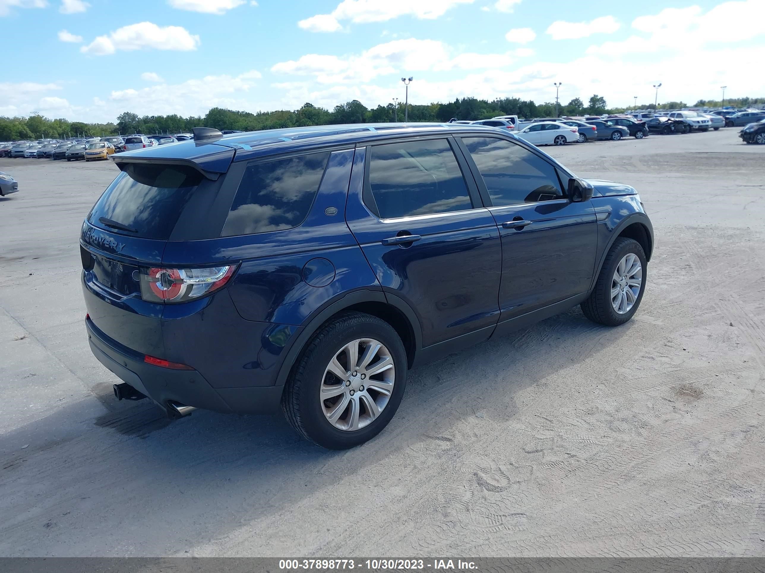 SALCP2BG5HH638605  land rover discovery sport 2017 IMG 3