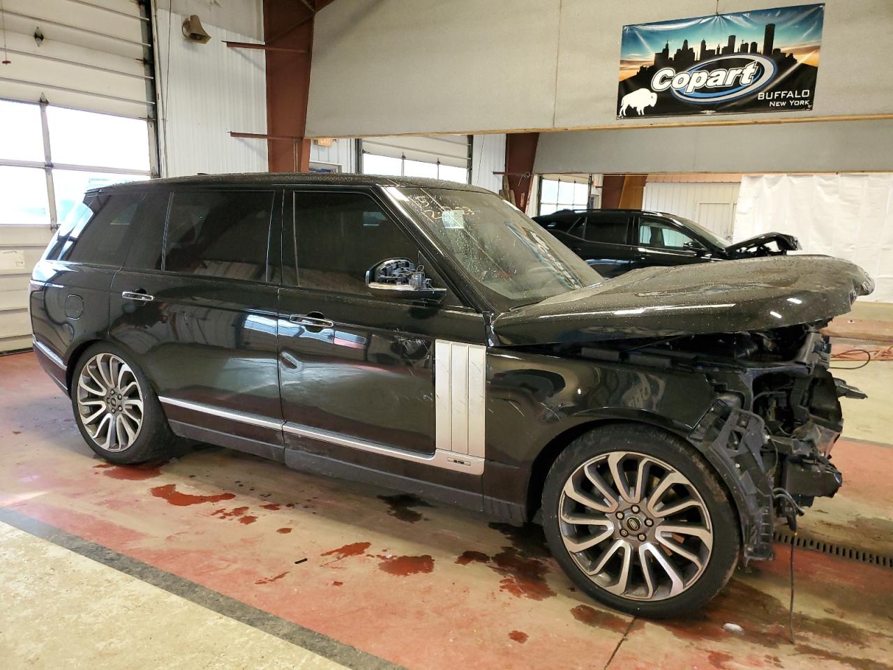 SALGV5FE4HA365750  land rover range rover 2017 IMG 3