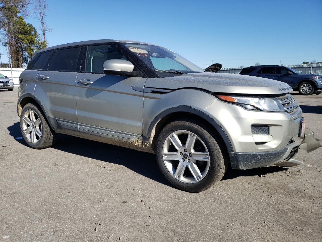 SALVP2BG4CH665652  land rover range rover evoque 2012 IMG 3