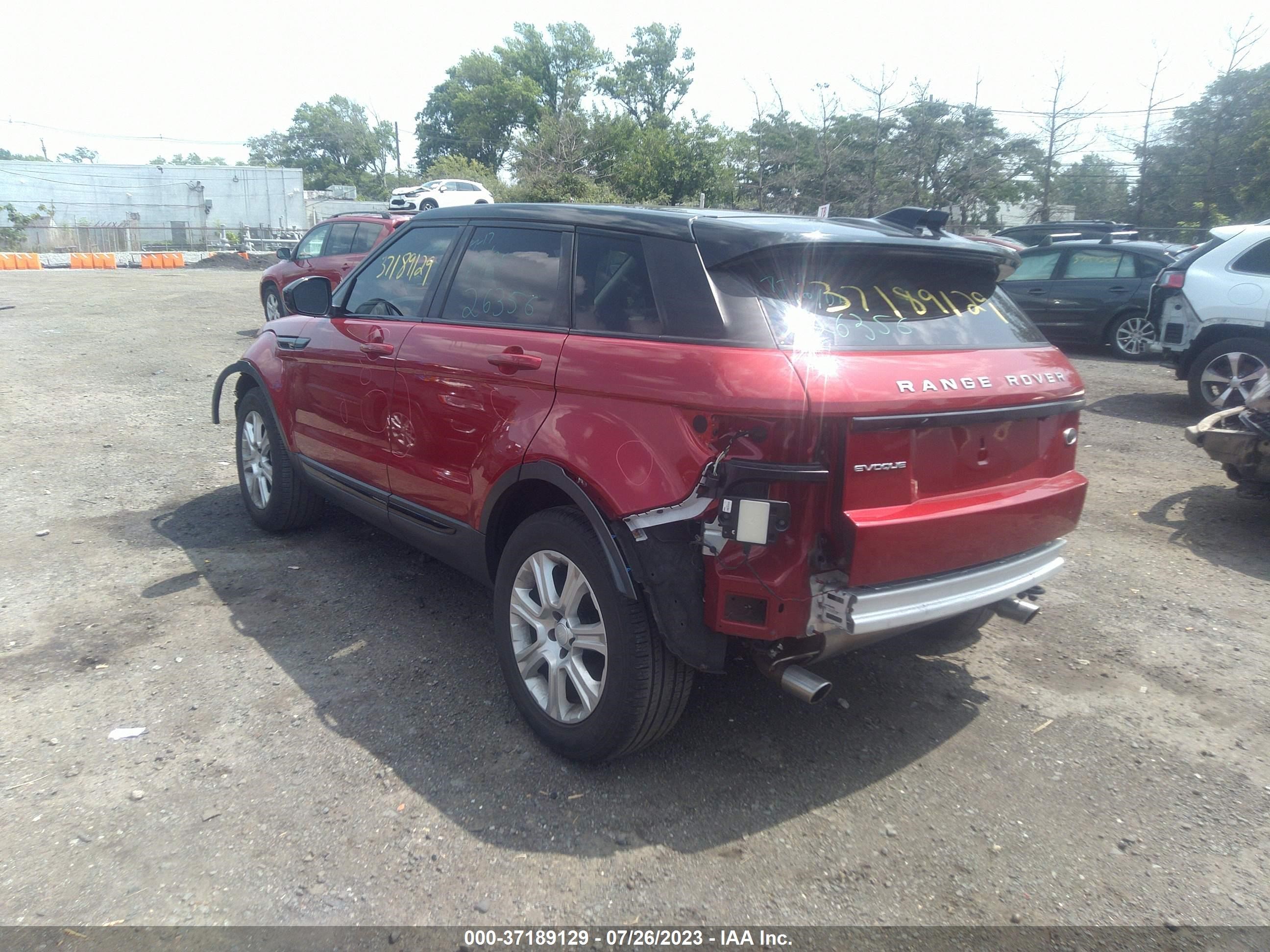 SALVP2RX8JH278315  land rover range rover evoque 2017 IMG 2