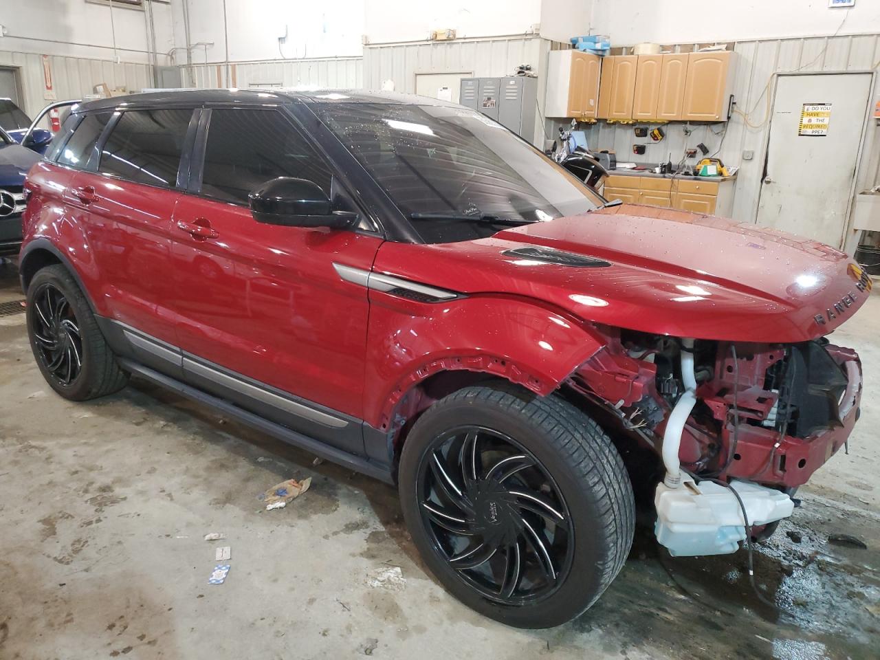 SALVC2RX8KH330409  land rover range rover evoque 2019 IMG 3