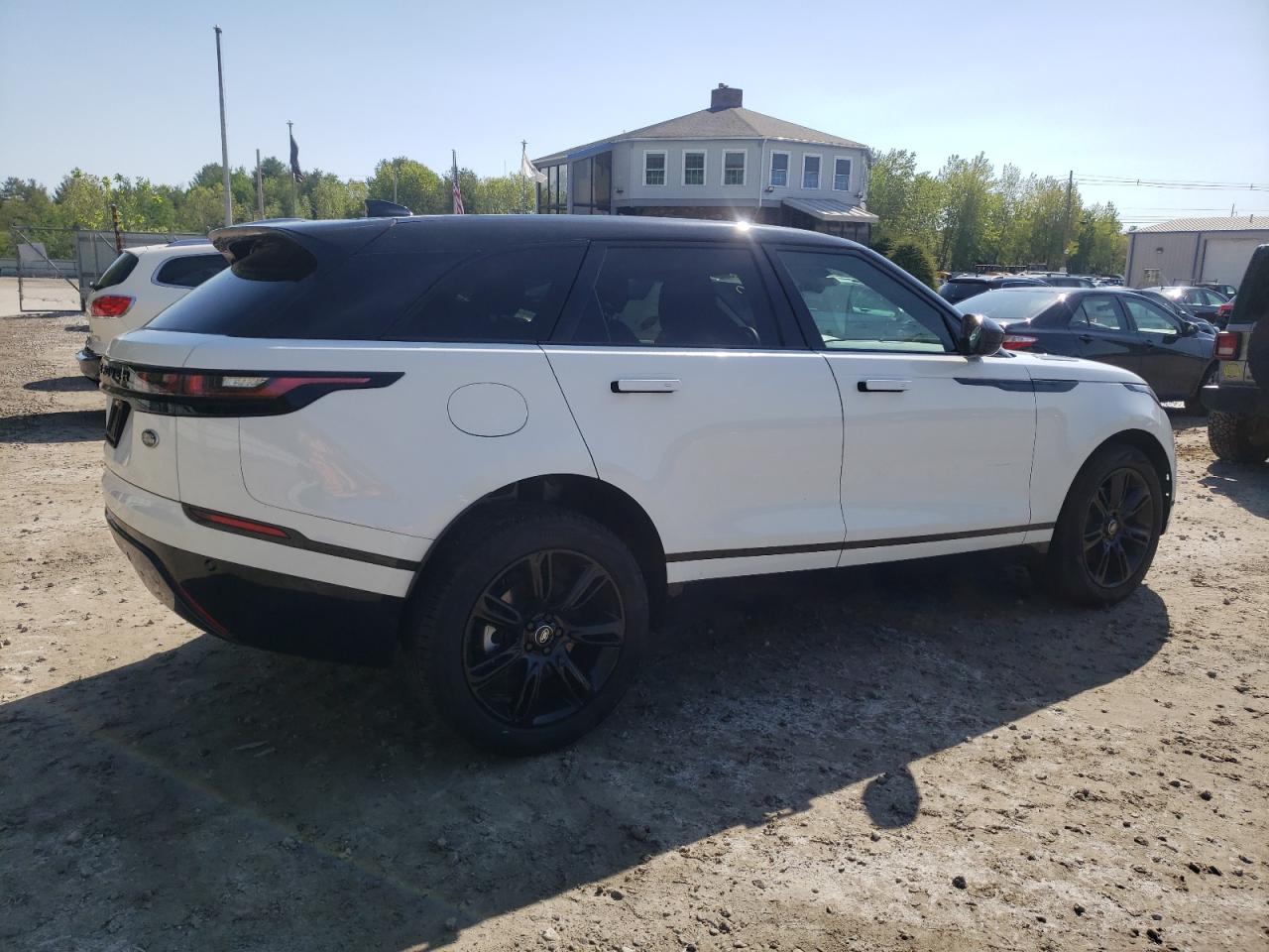 SALYT2EX7NA331843  land rover range rover velar 2022 IMG 2