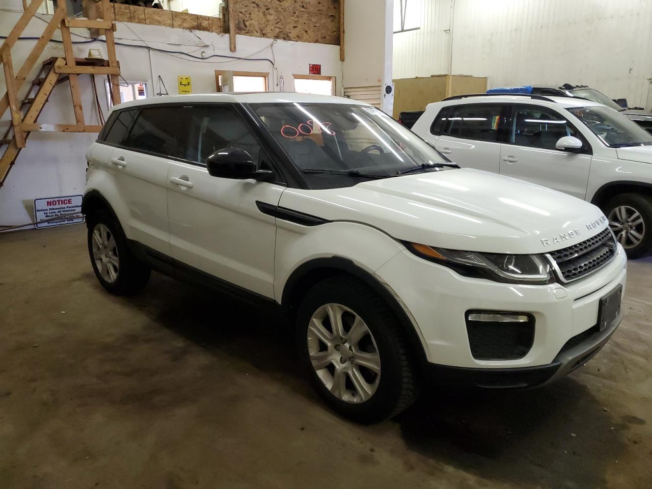 SALVP2BG0HH169643  land-rover range rover evoque 2016 IMG 3