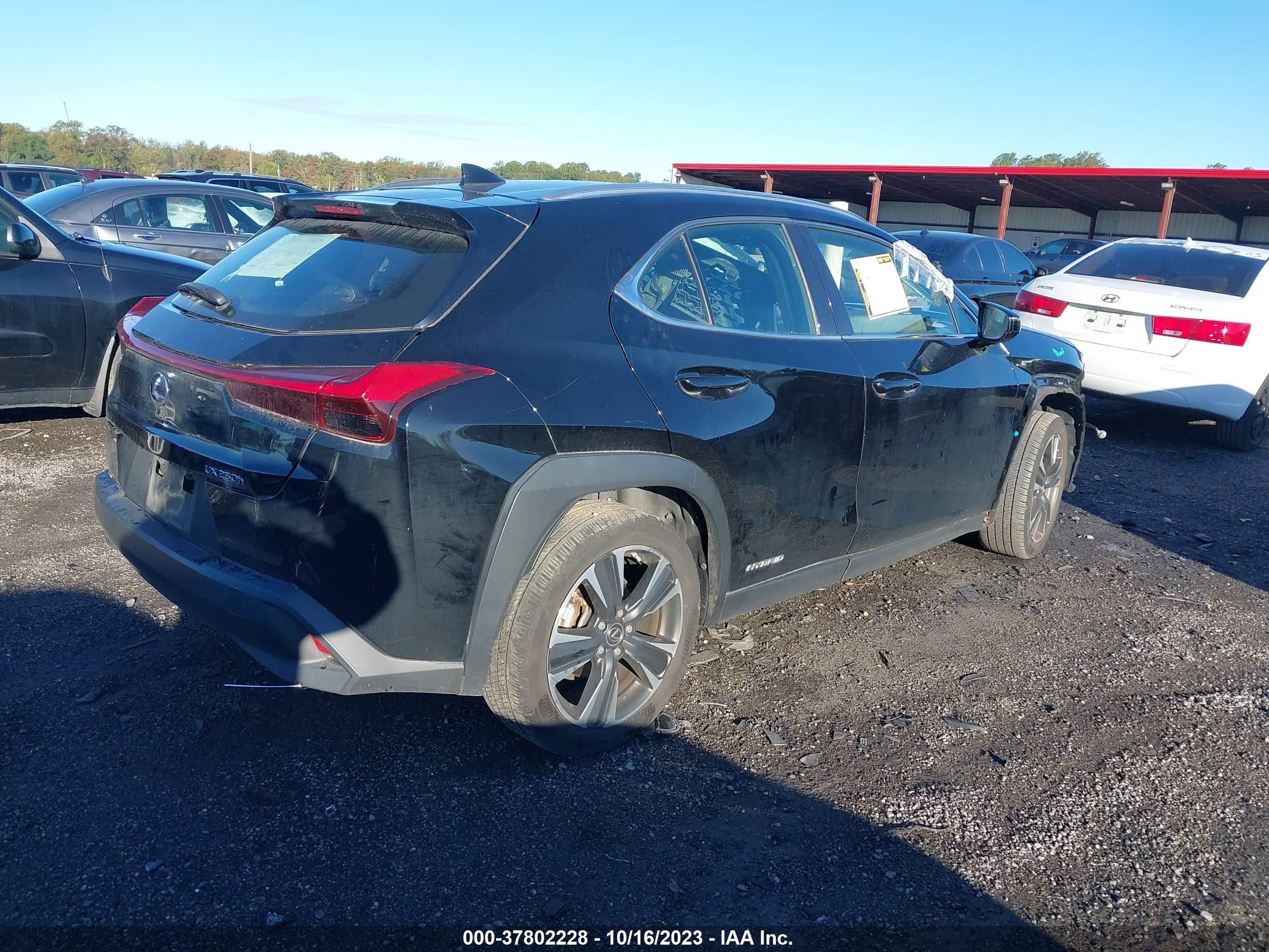 JTHX9JBH1M2037323  lexus ux 2021 IMG 3