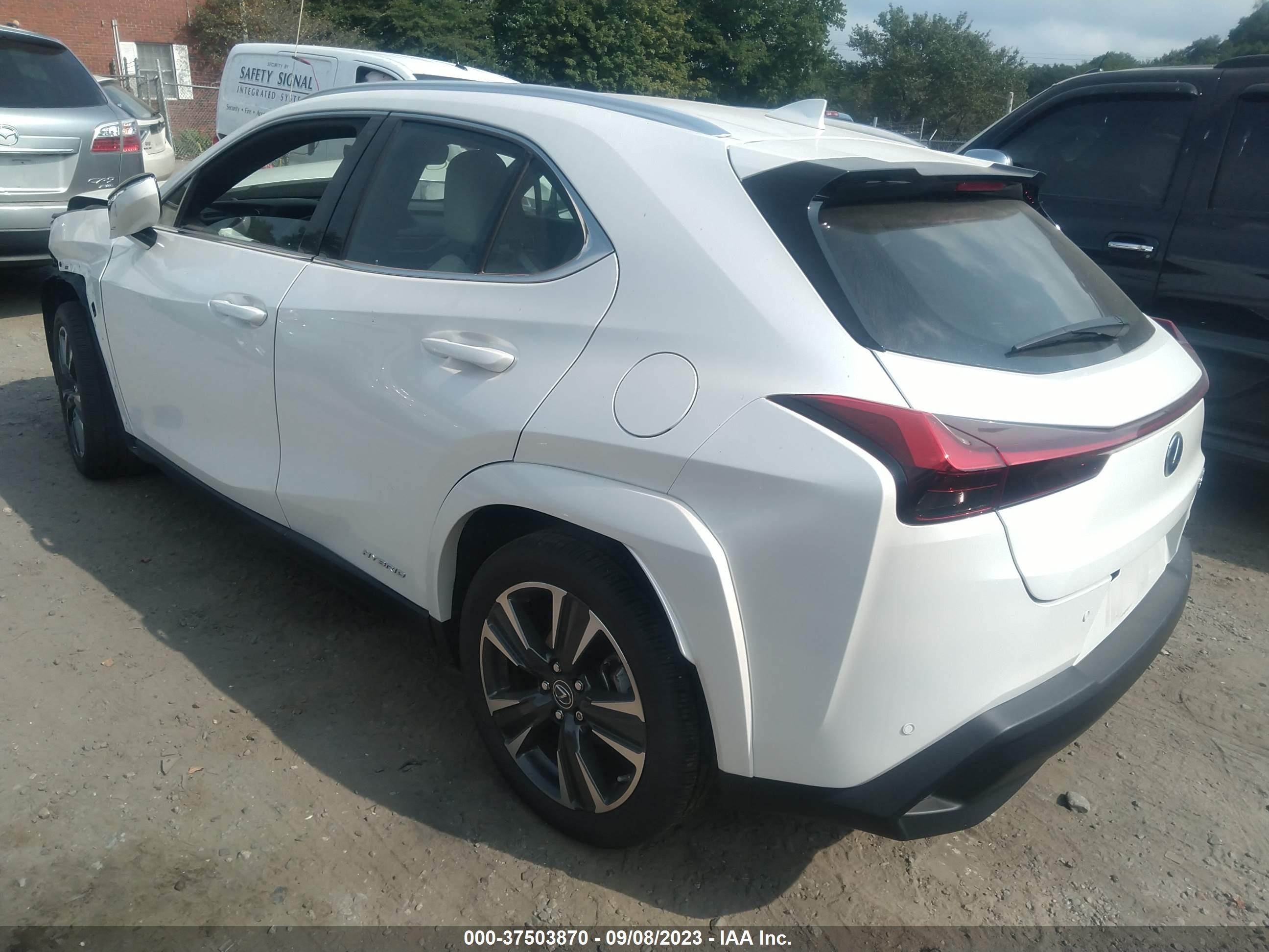 JTHP9JBH1N2062949  lexus ux 2022 IMG 2