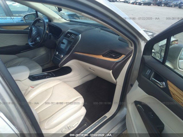 5LMCJ2A98FUJ01719  lincoln mkc 2015 IMG 4