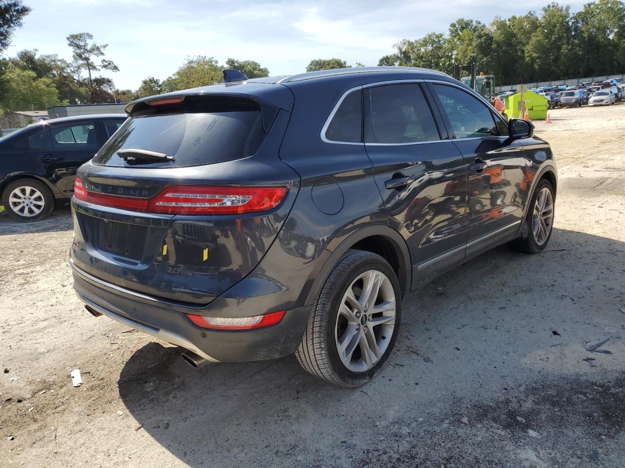 5LMCJ2A9XFUJ44846  lincoln mkc 2015 IMG 2