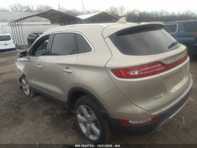 5LMCJ1D93HUL23495  lincoln mkc 2017 IMG 2