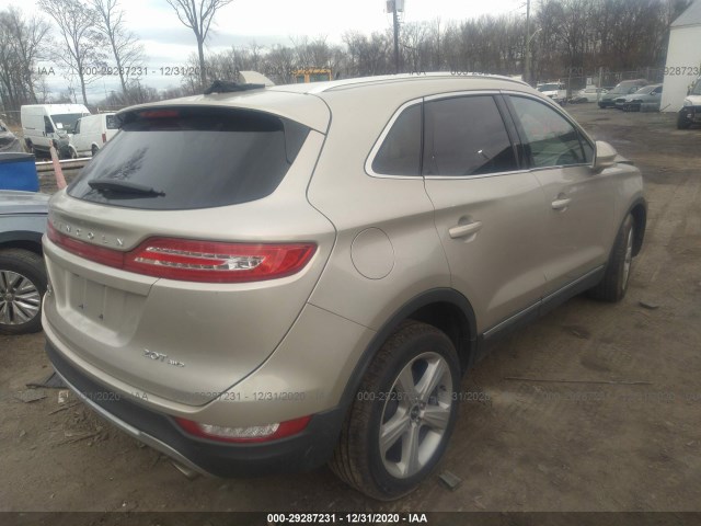 5LMCJ1D93HUL23495  lincoln mkc 2017 IMG 3