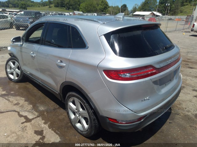 5LMCJ1D98GUJ08239  lincoln mkc 2016 IMG 2