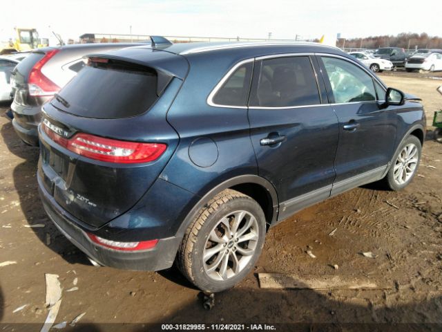 5LMCJ2D9XHUL00642  lincoln mkc 2016 IMG 3