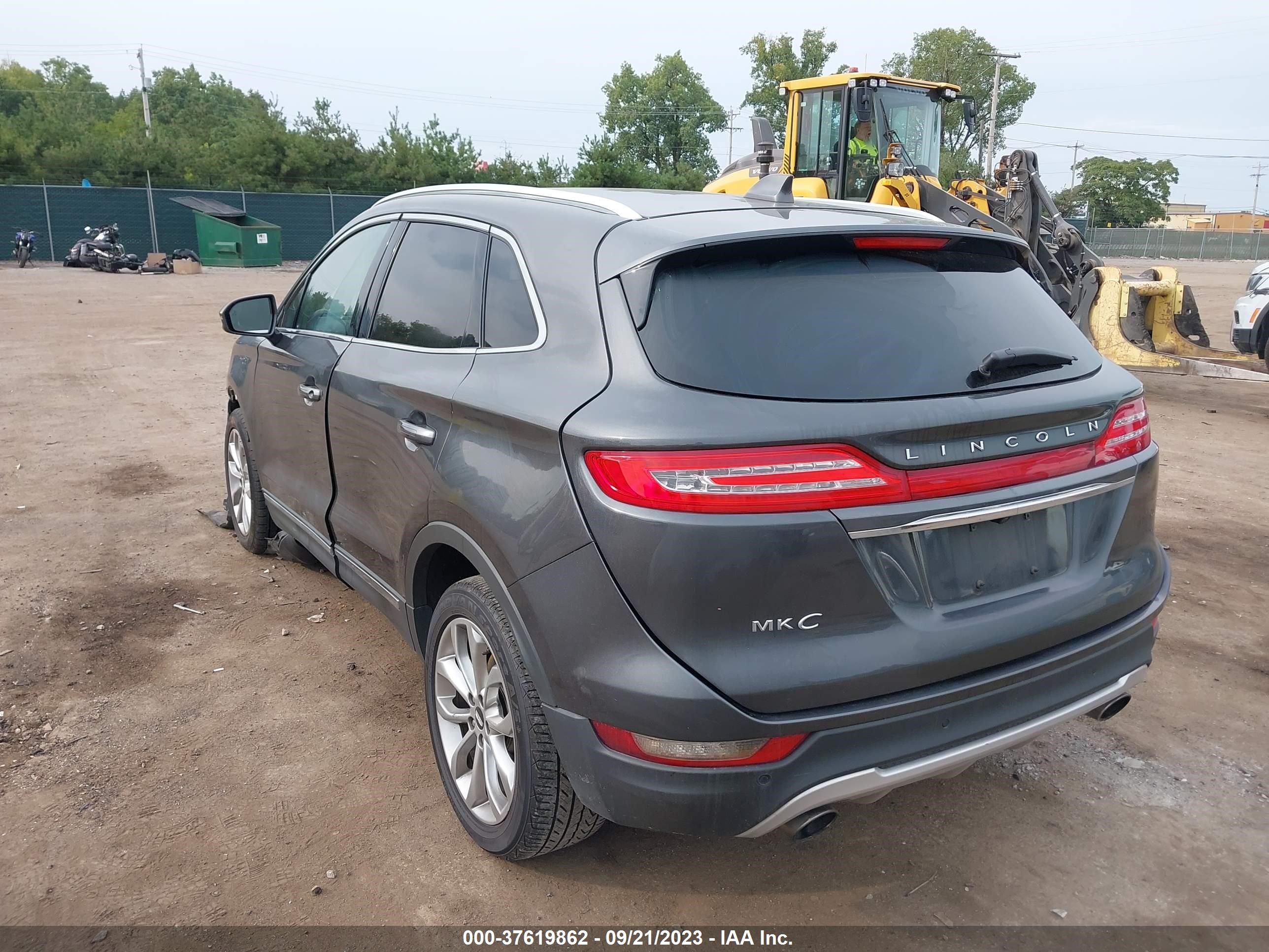 5LMCJ2C95KUL03683  lincoln mkc 2019 IMG 2