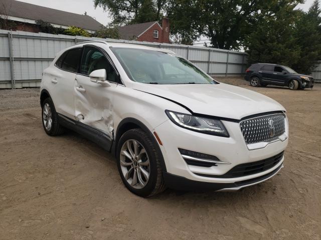 5LMCJ2C92KUL34907  lincoln mkc 2019 IMG 0