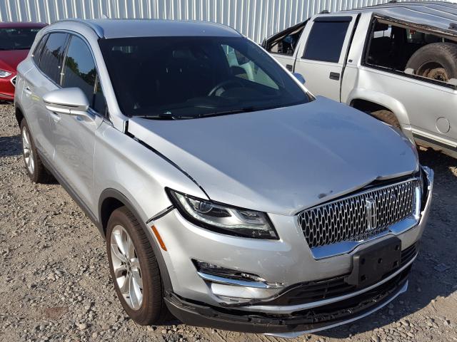 5LMCJ2D93KUL42500  lincoln  2019 IMG 0