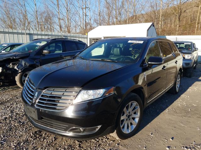 2LMHJ5NK4HBL01386  lincoln mkt 2017 IMG 1