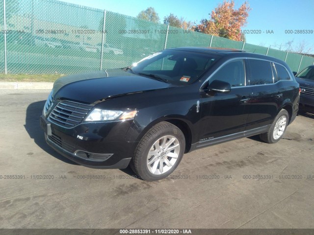 2LMHJ5NKXHBL00744  lincoln mkt 2017 IMG 1