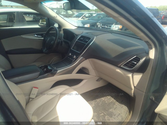 2LMTJ8KR3GBL20684  lincoln mkx 2016 IMG 4