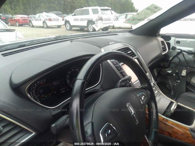 2LMTJ8LR2GBL39452  lincoln mkx 2016 IMG 4