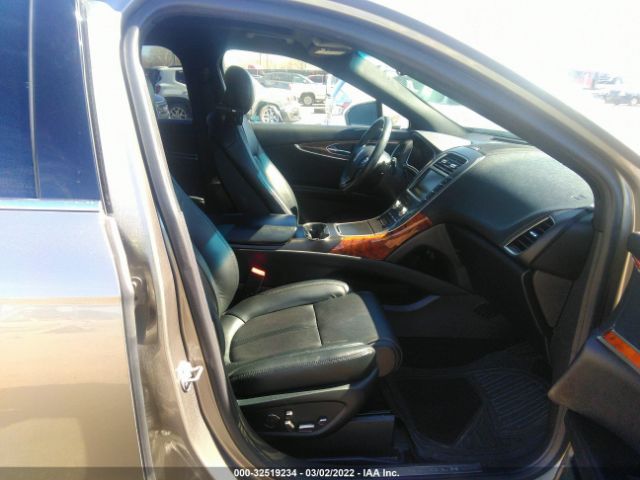 2LMTJ8LR2GBL30167  lincoln mkx 2016 IMG 4