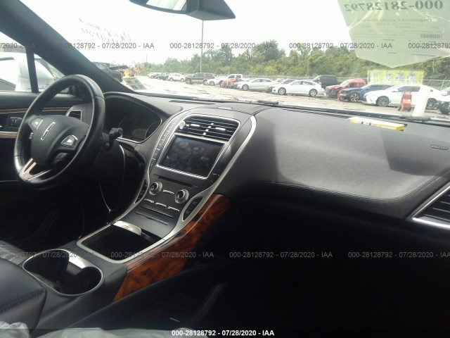 2LMPJ6KR3HBL34897  lincoln mkx 2017 IMG 4