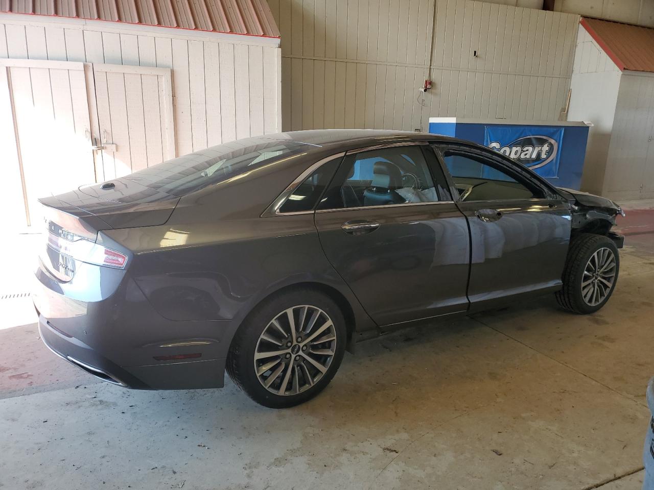 3LN6L5D97JR619201  lincoln mkz 2018 IMG 2