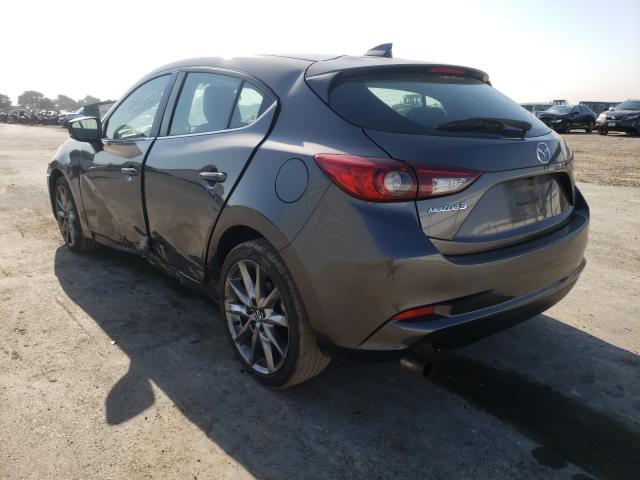 3MZBN1L39JM167118  mazda  2018 IMG 2