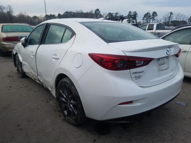 3MZBN1V39JM159677  mazda  2018 IMG 2