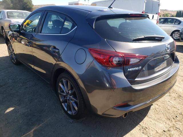 3MZBN1L33JM274570  mazda  2018 IMG 2