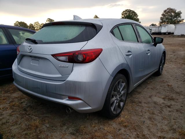 3MZBN1L34JM271368  mazda  2018 IMG 3