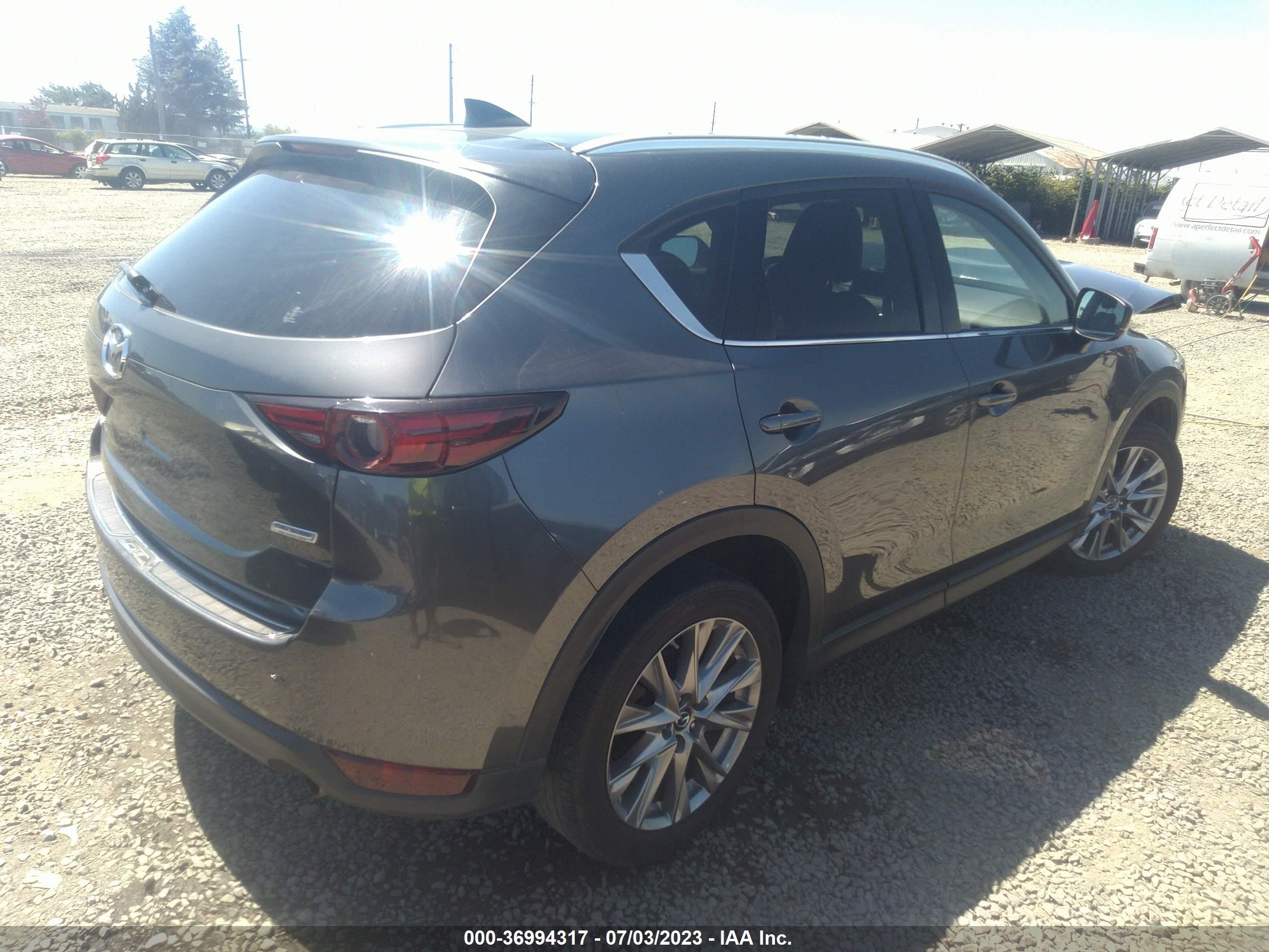 JM3KFBDY1K0647987  mazda cx-5 2019 IMG 3