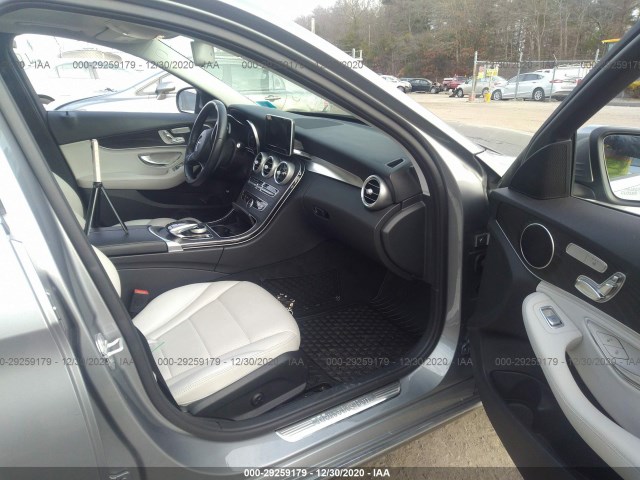 WDDWF4KB7GR143103  mercedes-benz c-class 2016 IMG 4