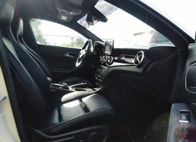 WDDSJ4GB1GN329281  mercedes-benz cla 2016 IMG 4