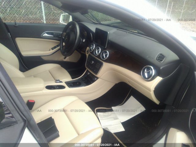 WDDSJ4GB5GN329364  mercedes-benz  2016 IMG 4