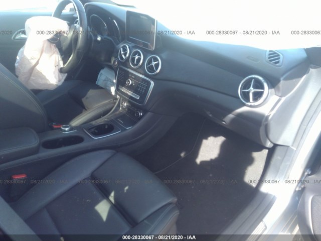 WDDSJ4GB2HN431870  mercedes-benz  2017 IMG 4