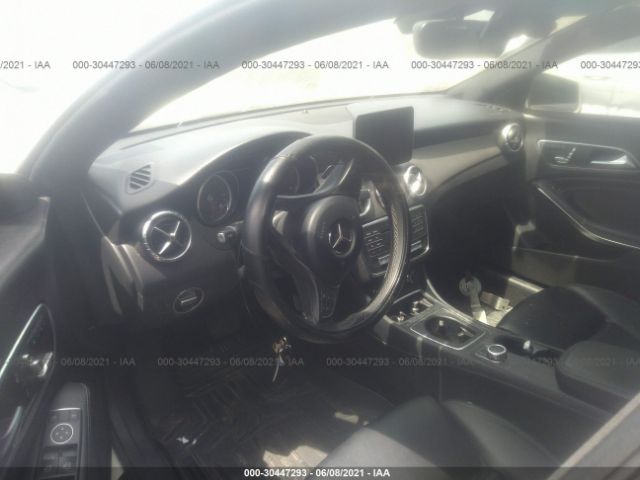 WDDSJ4GB1JN607961  mercedes-benz  2018 IMG 4