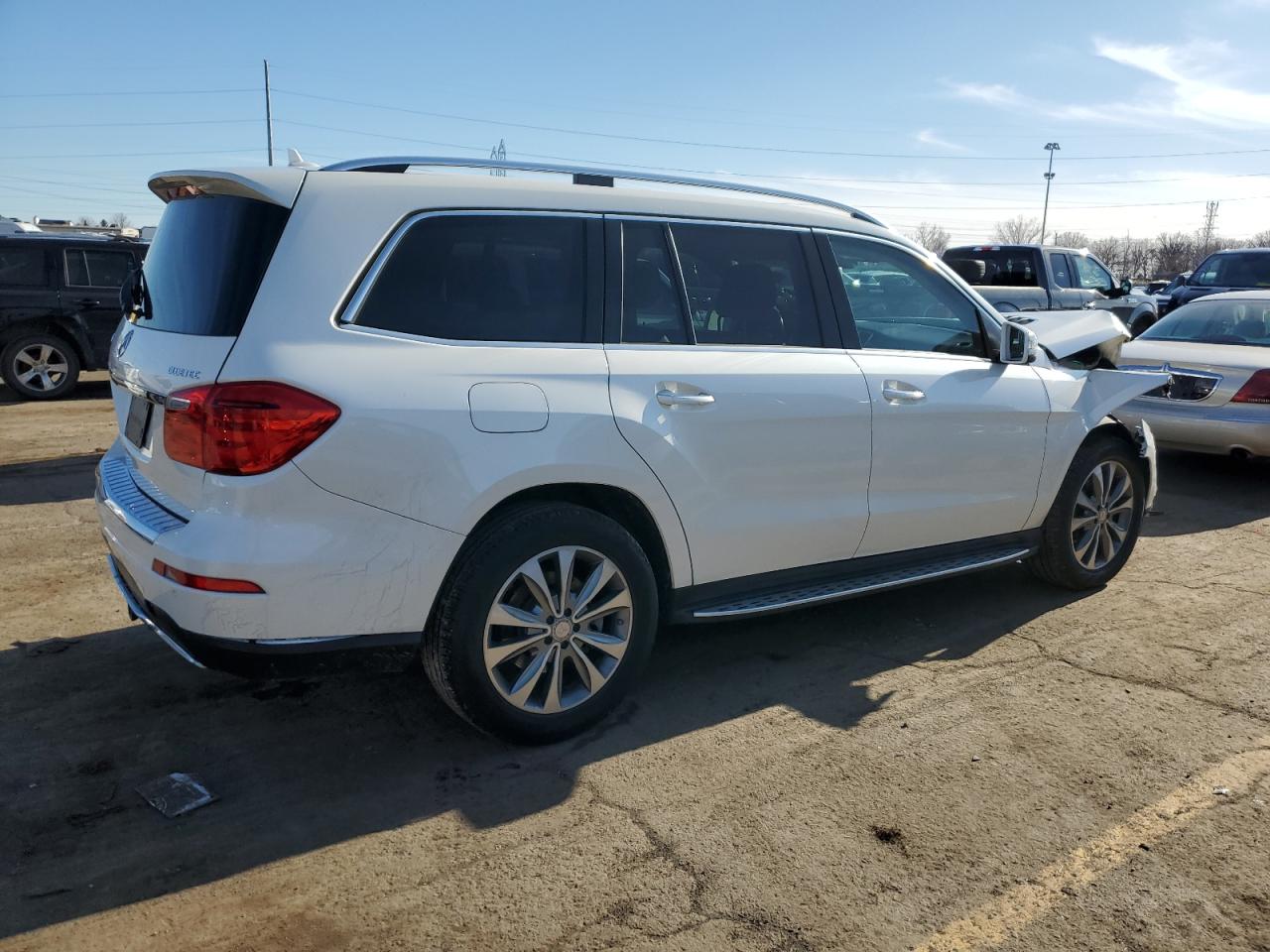 4JGDF2EE0FA570787  mercedes-benz gl 350 2015 IMG 2