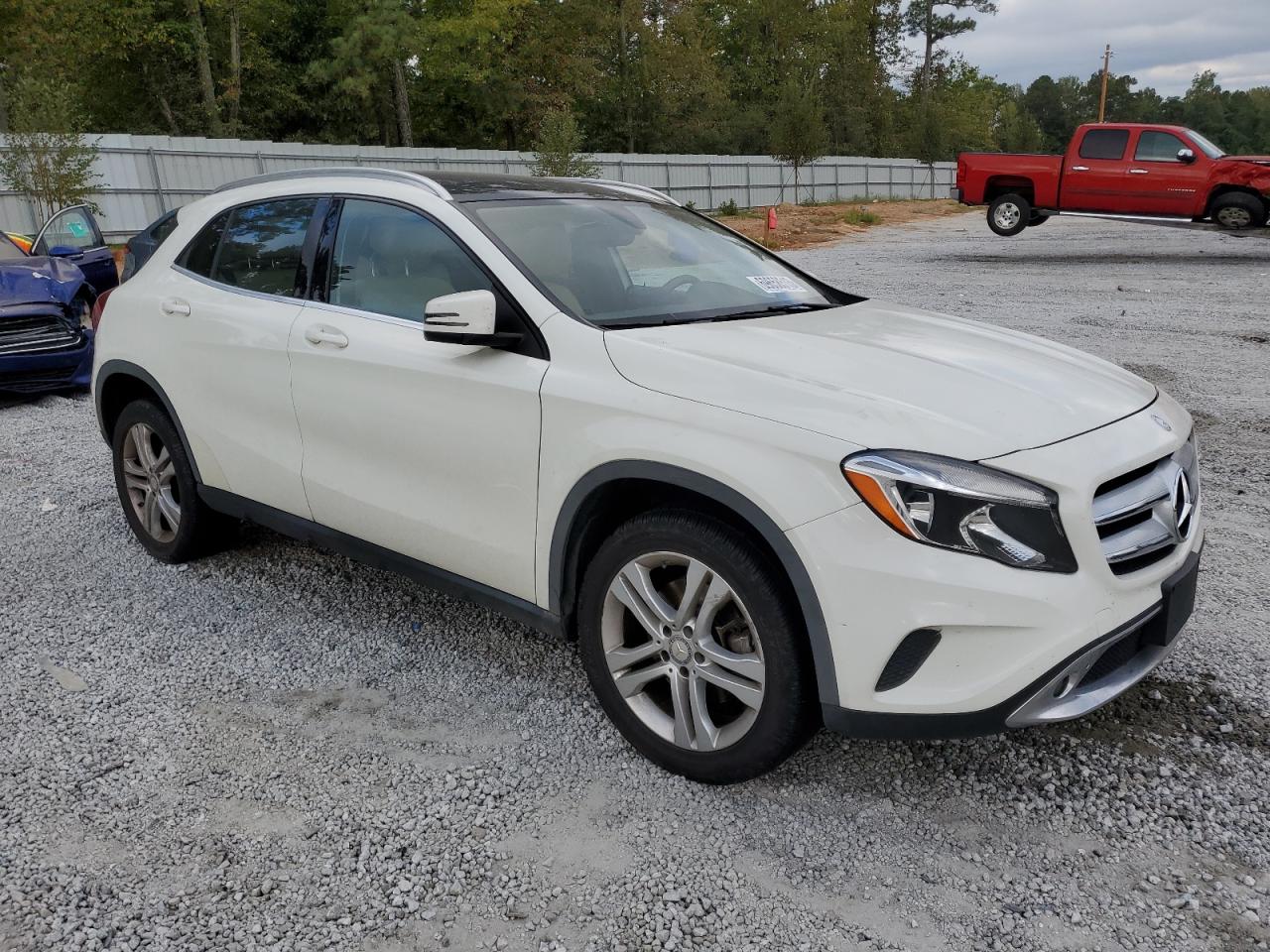 WDCTG4GB0HJ330261  mercedes-benz gla-class 2016 IMG 3