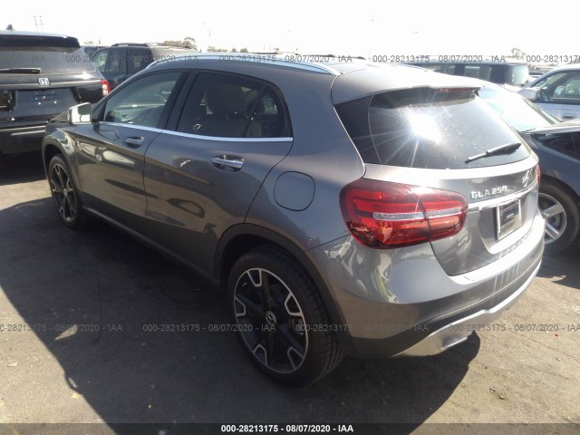 WDCTG4EB5KJ595610  mercedes-benz gla-class 2018 IMG 2