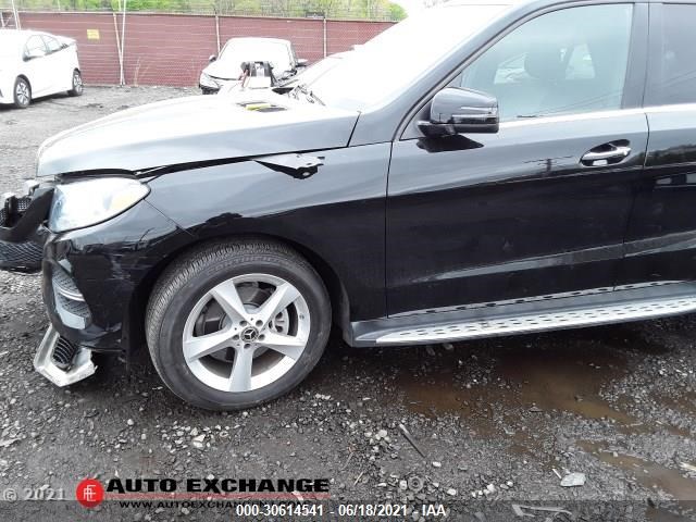 4JGDA5HB7HA921330  mercedes-benz gle 2017 IMG 1