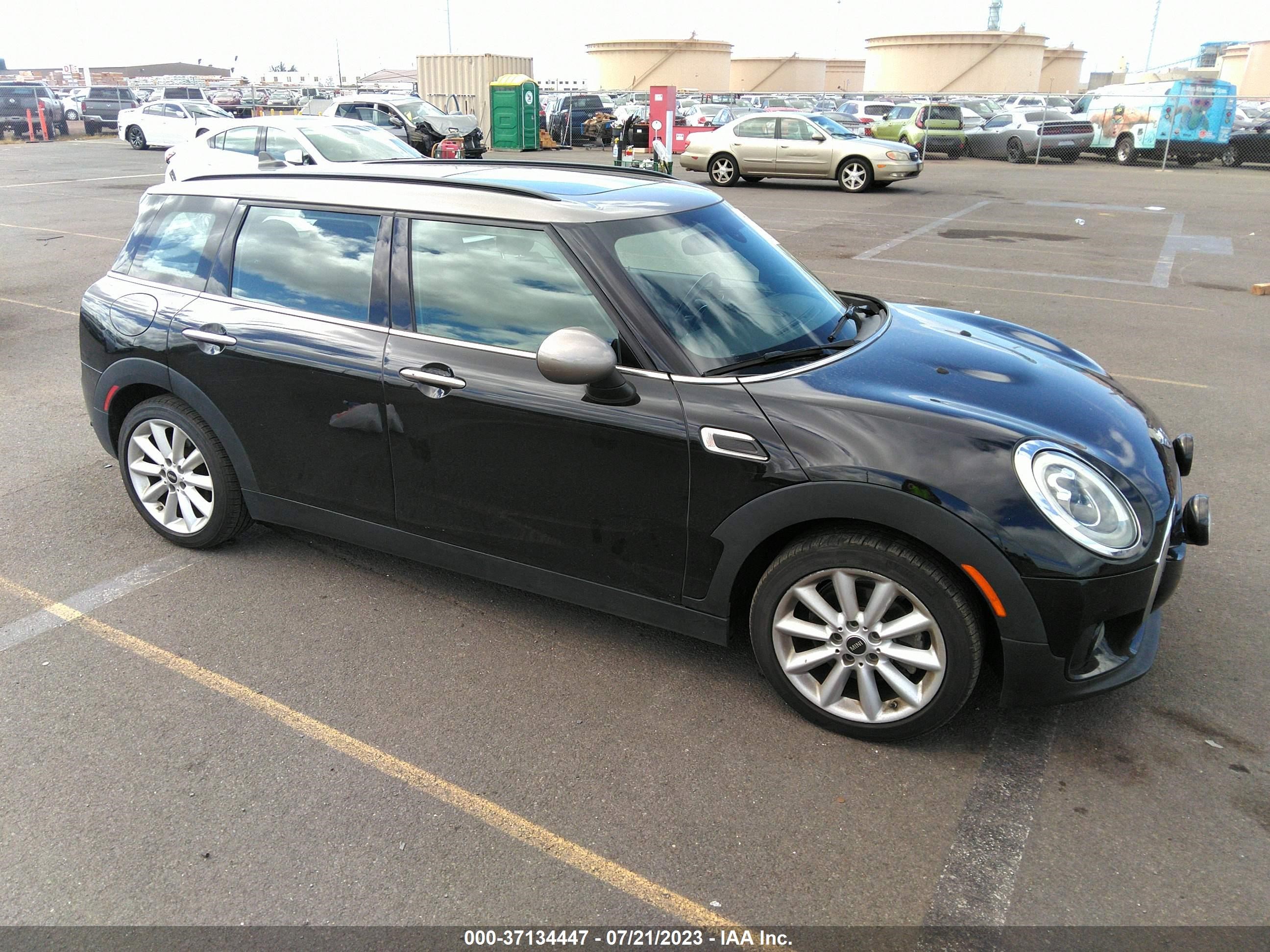 WMWLN5C58G2E07047  mini clubman 2016 IMG 0