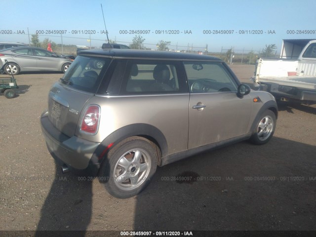 WMWSU3C55BT181651  mini cooper hardtop 2011 IMG 3