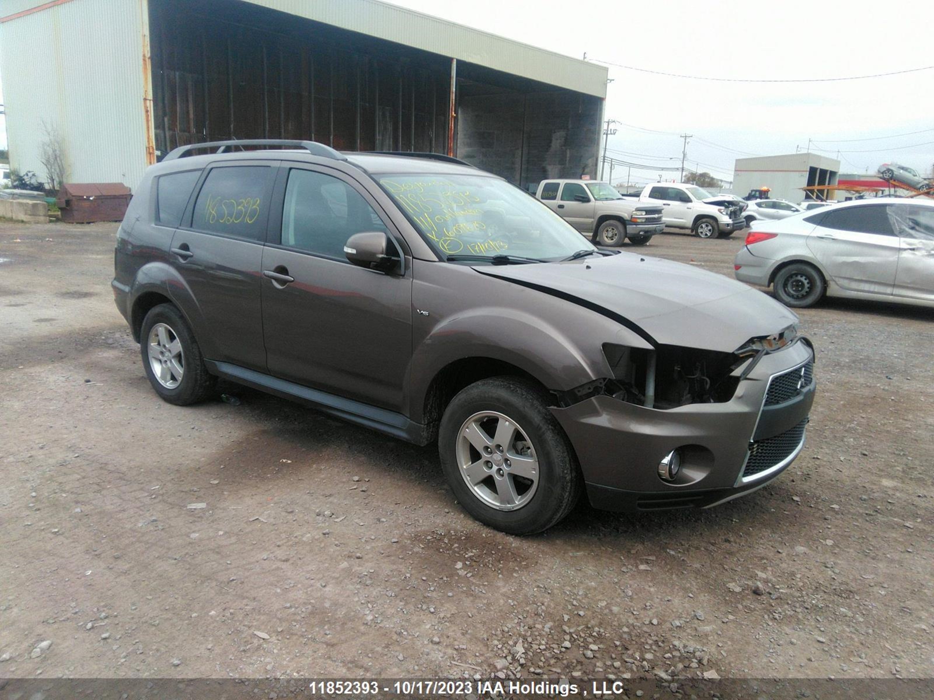 JA4JT3AX7BU609620  mitsubishi outlander 2011 IMG 0