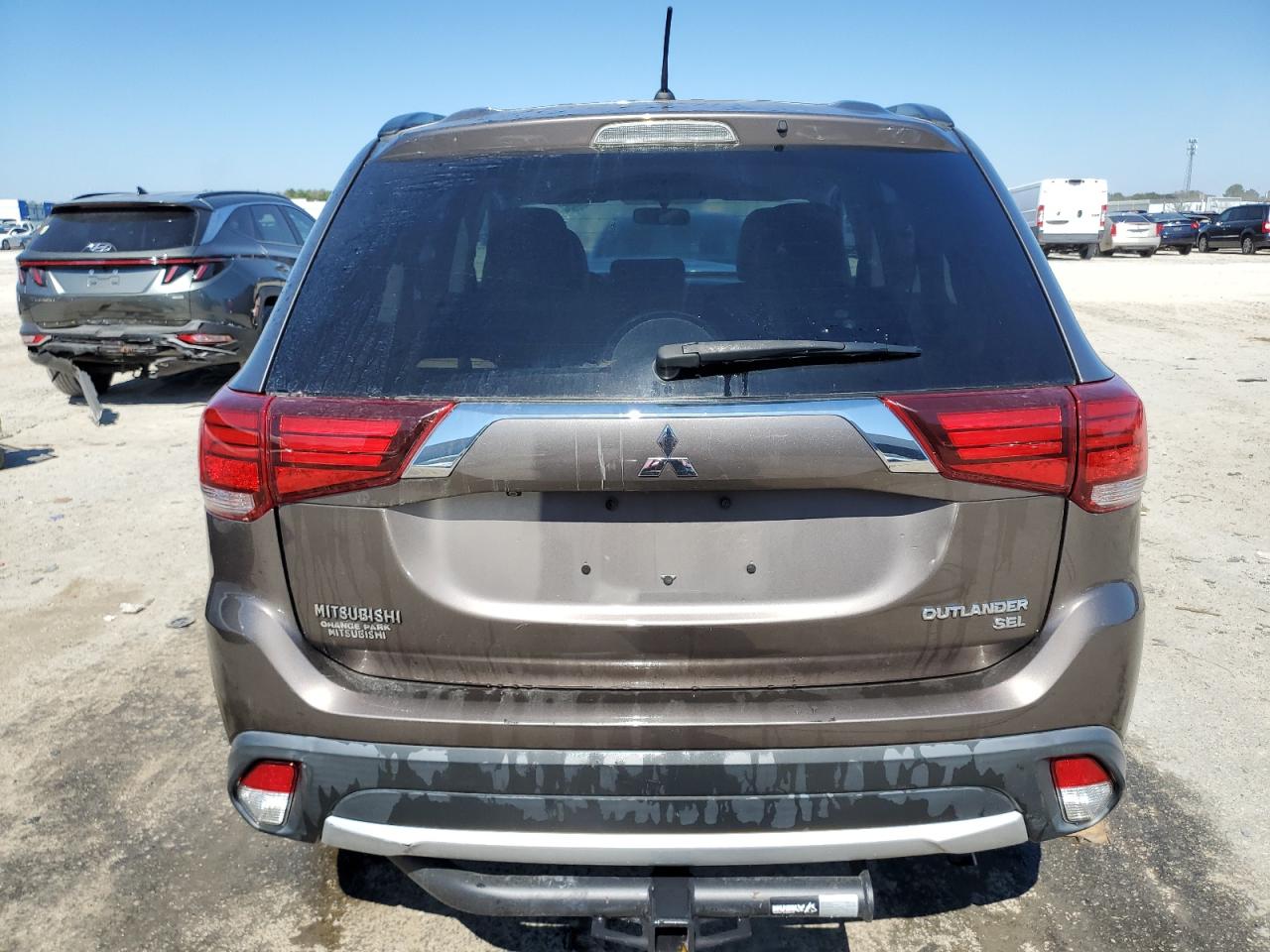 JA4AD3A30GZ012393  mitsubishi outlander 2016 IMG 5