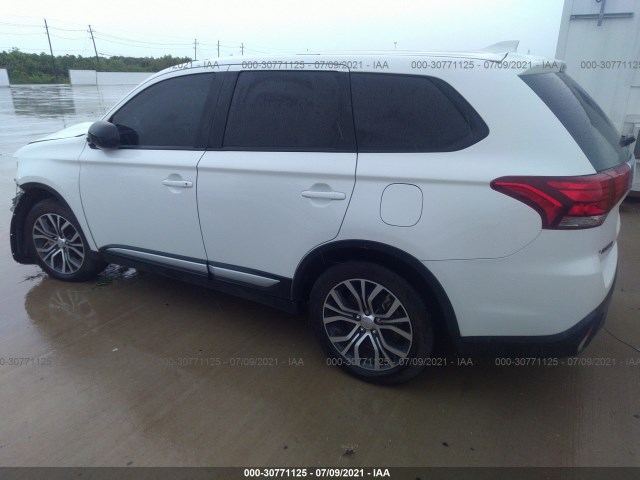 JA4AD2A35HZ035194  mitsubishi outlander 2017 IMG 2