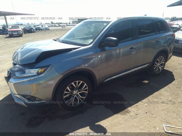 JA4AD2A36JZ001853  mitsubishi outlander 2018 IMG 1